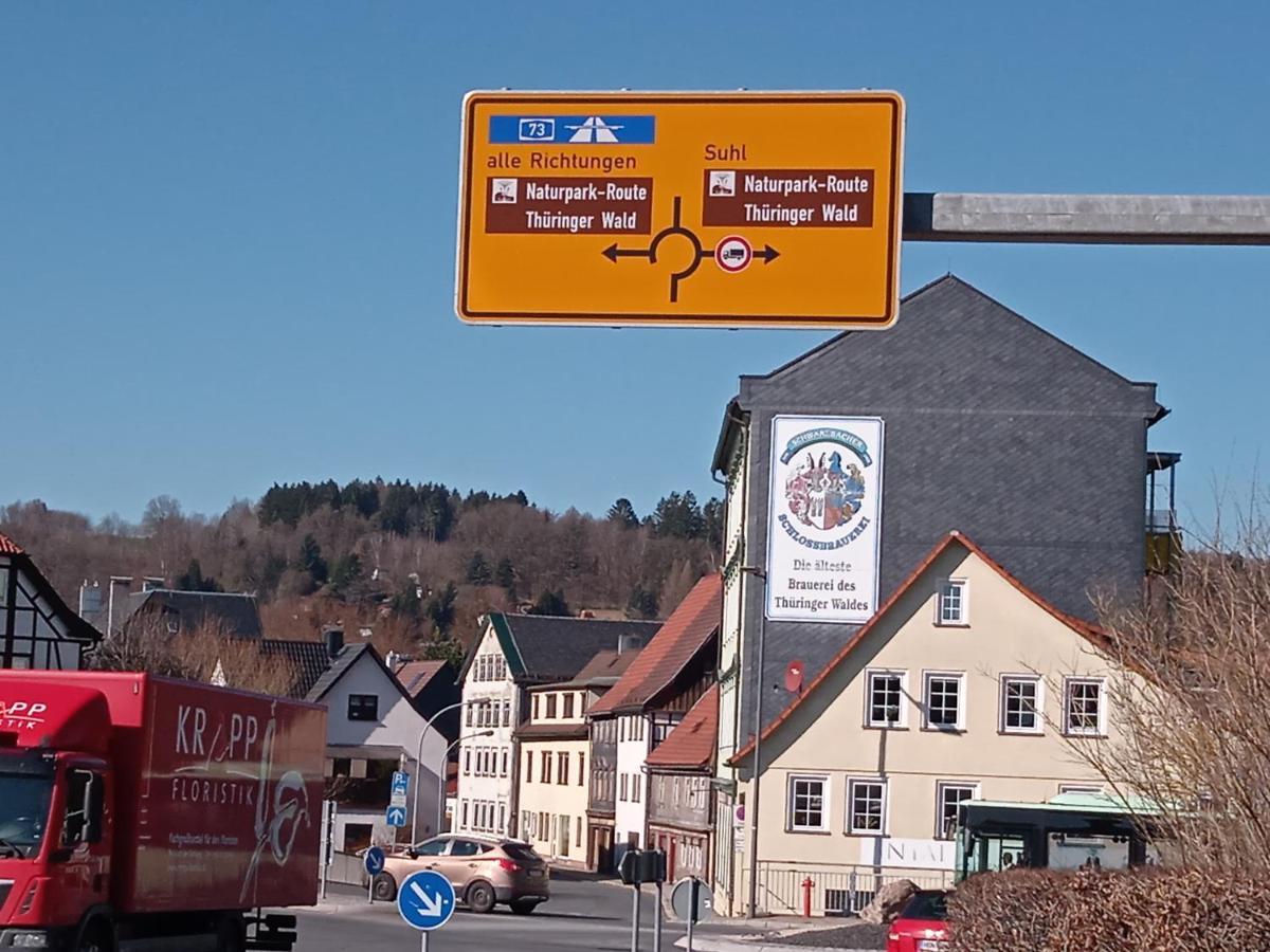 Hotel & Restaurant Zum Adlersberg Schleusingen Exterior photo